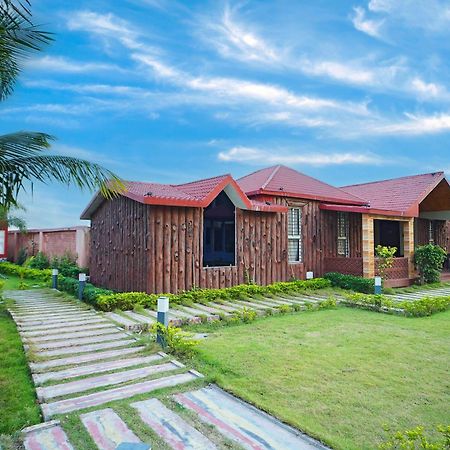 Singur Gharana Resort !! Best Family Resort Near Kolkata With Swimming Pool !! מראה חיצוני תמונה