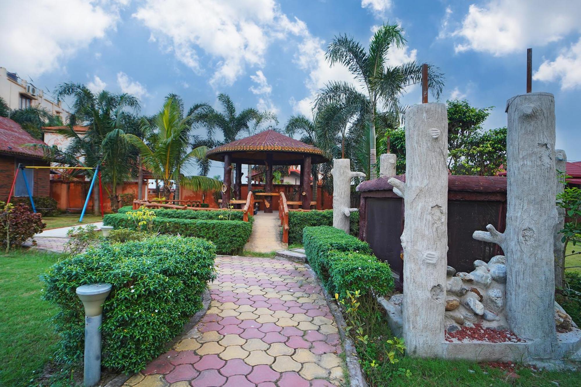 Singur Gharana Resort !! Best Family Resort Near Kolkata With Swimming Pool !! מראה חיצוני תמונה