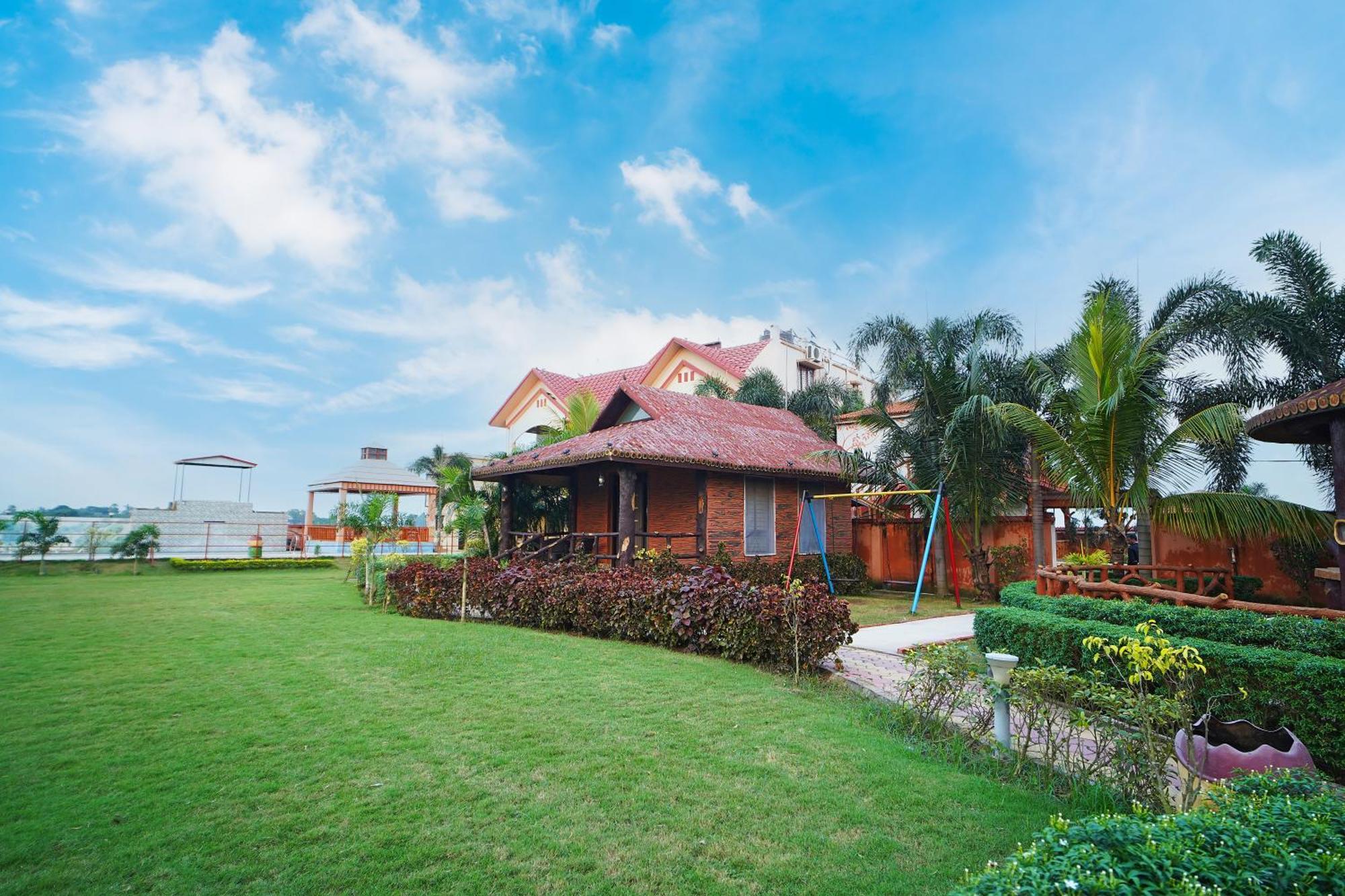 Singur Gharana Resort !! Best Family Resort Near Kolkata With Swimming Pool !! מראה חיצוני תמונה