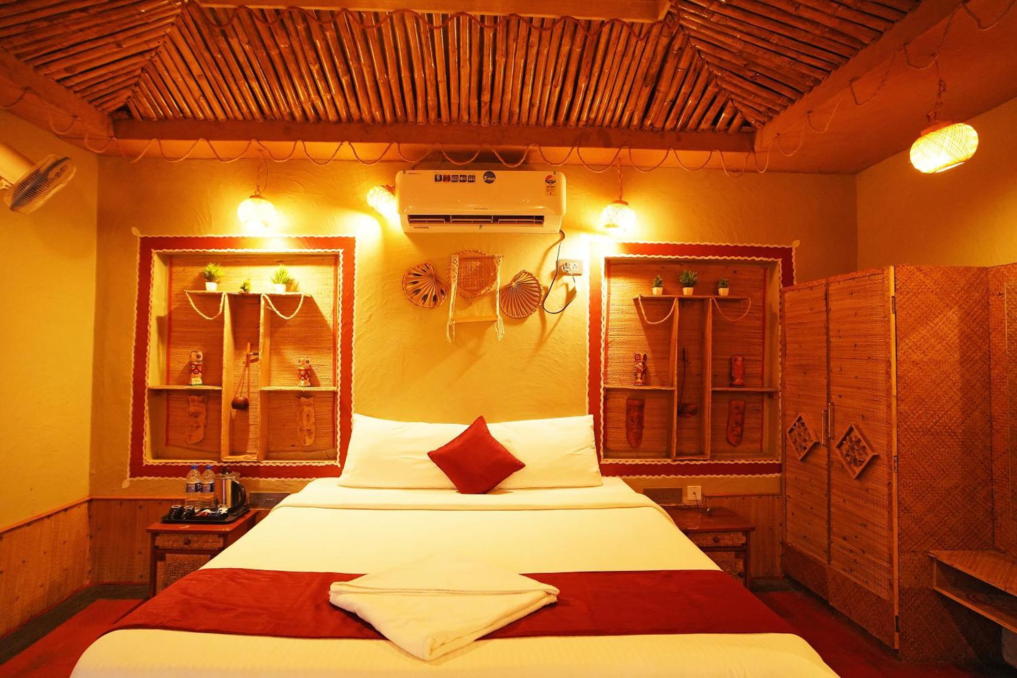 Singur Gharana Resort !! Best Family Resort Near Kolkata With Swimming Pool !! מראה חיצוני תמונה