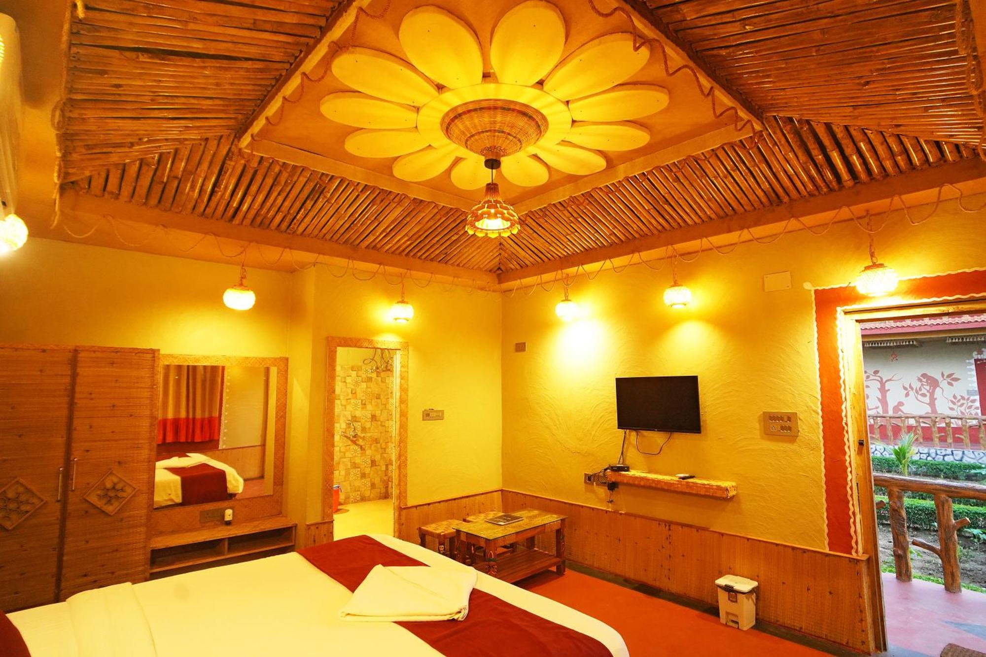 Singur Gharana Resort !! Best Family Resort Near Kolkata With Swimming Pool !! מראה חיצוני תמונה