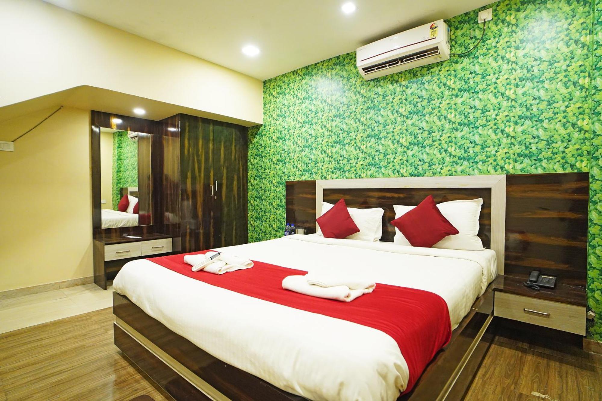 Singur Gharana Resort !! Best Family Resort Near Kolkata With Swimming Pool !! מראה חיצוני תמונה