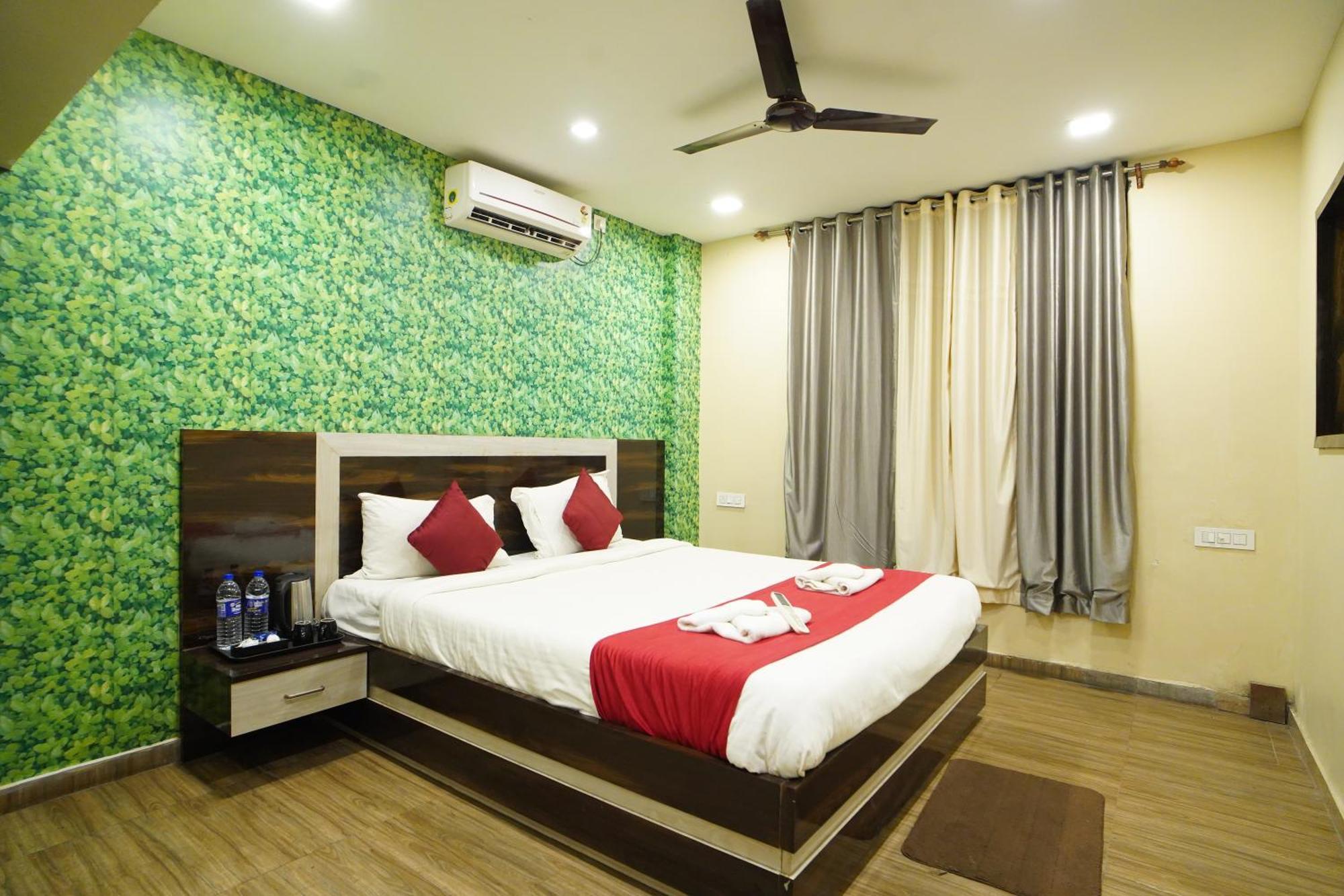 Singur Gharana Resort !! Best Family Resort Near Kolkata With Swimming Pool !! מראה חיצוני תמונה