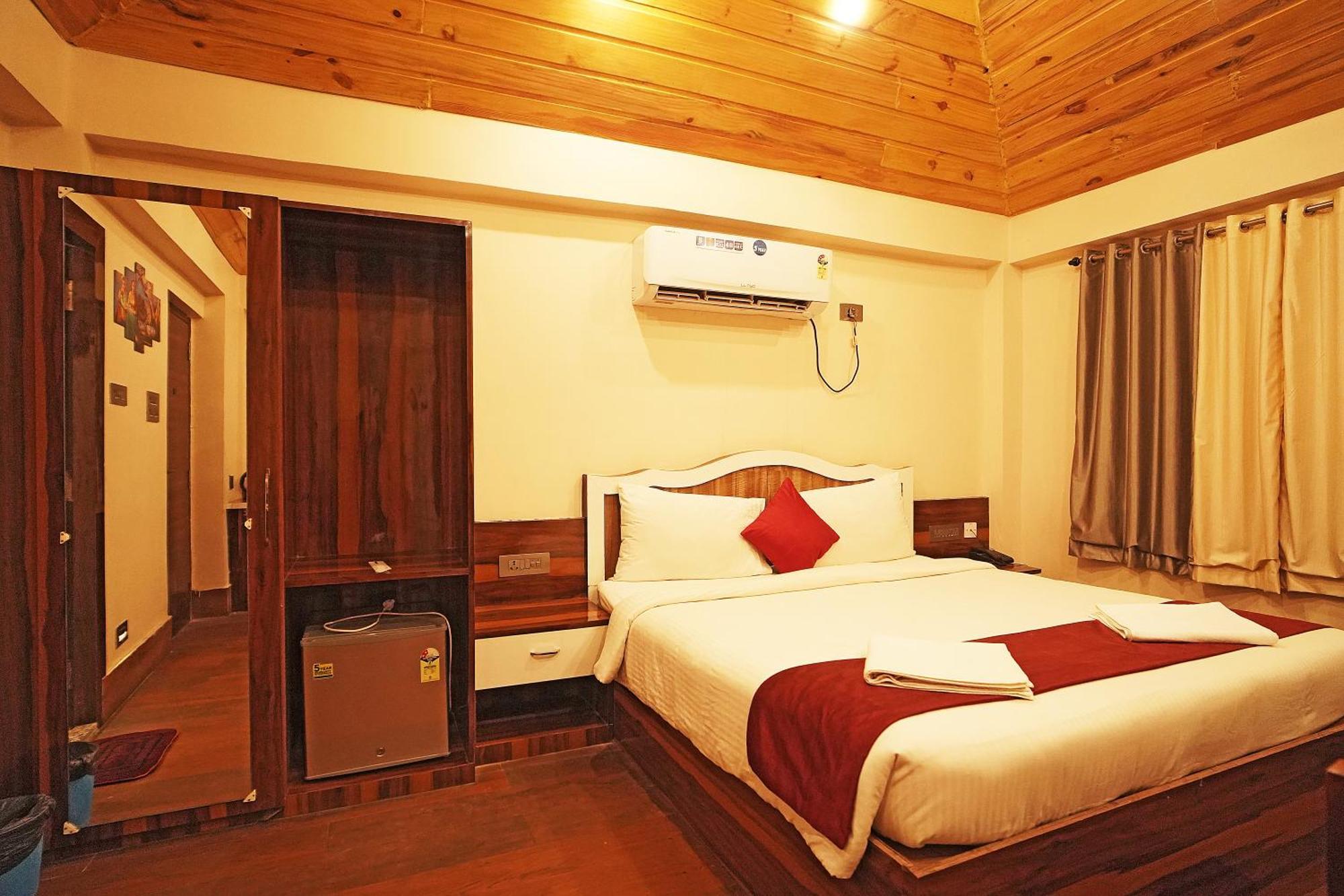 Singur Gharana Resort !! Best Family Resort Near Kolkata With Swimming Pool !! מראה חיצוני תמונה